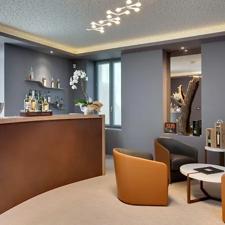Mas De Boudan**** Hotel